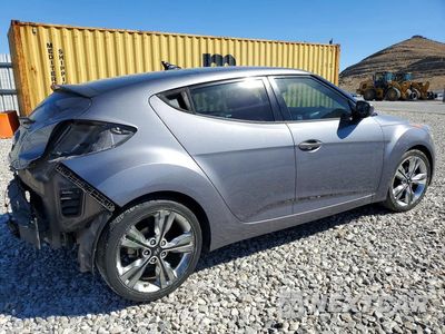 Trzecie zdjęcie samochodu z tyłu: 2016 HYUNDAI VELOSTER BASE VIN:KMHTC6AD3GU259301 - miniatura