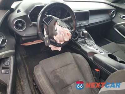 Zdjęcie 8 z 12 samochodu: 2017 CHEVROLET CAMARO LT VIN:1G1FB1RS2H0102693 - miniatura