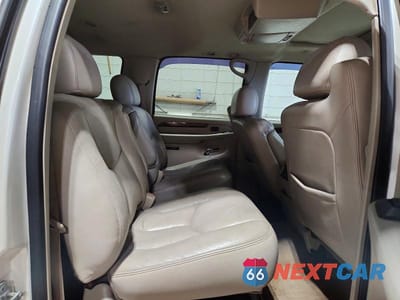 Zdjęcie 11 z 13 samochodu: 2005 CADILLAC ESCALADE ESV VIN:3GYFK66N95G120063 - miniatura