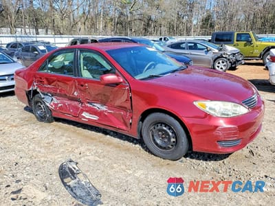 Czwarte zdjęcie samochodu z boku: 2005 TOYOTA CAMRY LE VIN:4T1BE30K95U049447 - miniatura