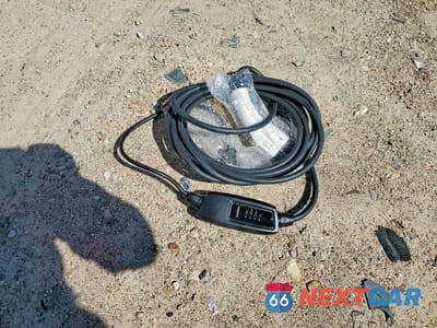 Zdjęcie 12 z 12 samochodu: 2018 BMW 530E VIN:WBAJA9C50JB033015 - miniatura