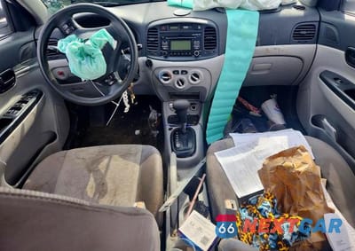 Zdjęcie 8 z 12 samochodu: 2010 HYUNDAI ACCENT GLS VIN:KMHCN4AC0AU486538 - miniatura