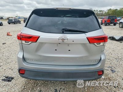 Zdjęcie 6 z 15 samochodu: 2017 TOYOTA HIGHLANDER XLE VIN:5TDKZRFH3HS511632 - miniatura