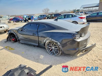 Drugie zdjęcie samochodu z przodu: 2022 CHEVROLET CAMARO LT1 VIN:1G1FE1R79N0101927 - miniatura