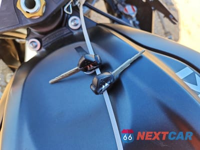 Zdjęcie 8 z 10 samochodu: 2026 SUZUKI GSX-R600 VIN:JS1GN7FA9T7100063 - miniatura