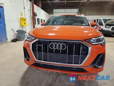 Piąte zdjęcie samochodu w środku: 2020 AUDI Q3 PREMIUM PLUS S-LINE VIN:WA1EECF33L1104145 - miniatura