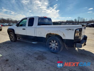 Drugie zdjęcie samochodu z przodu: 2008 GMC SIERRA VIN:2GTEK19C581249252 - miniatura