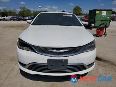 Piąte zdjęcie samochodu w środku: 2015 CHRYSLER 200 LIMITED VIN:1C3CCCAB4FN621649 - miniatura