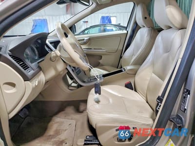 Zdjęcie 7 z 13 samochodu: 2011 VOLVO XC60 T6 VIN:YV4902DZ4B2144683 - miniatura