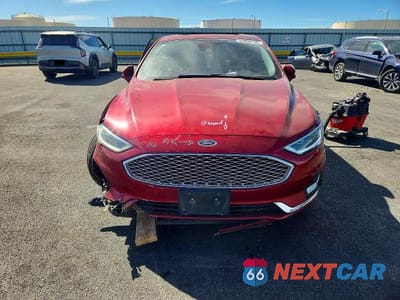 Piąte zdjęcie samochodu w środku: 2019 FORD FUSION TITANIUM VIN:3FA6P0RU6KR148786 - miniatura