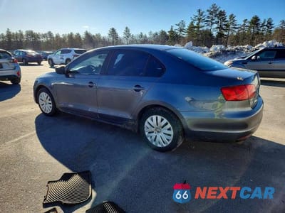 Drugie zdjęcie samochodu z przodu: 2011 VOLKSWAGEN JETTA BASE VIN:3VW2K7AJ9BM022367 - miniatura