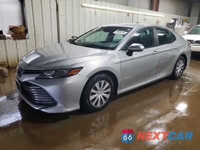 2020 TOYOTA CAMRY HYBRID LE 4T1C31AK6LU542979 - główne zdjęcie licytacji z USA - miniatura