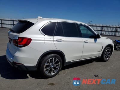 Trzecie zdjęcie samochodu z tyłu: 2017 BMW X5 XDRIVE35I VIN:5UXKR0C5XH0V67767 - miniatura