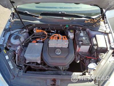 Zdjęcie 11 z 13 samochodu: 2016 VOLKSWAGEN E-GOLF SE VIN:WVWKP7AU7GW912954 - miniatura