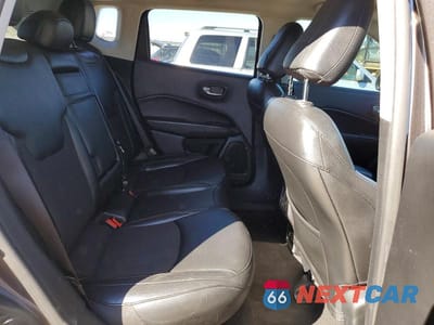 Zdjęcie 10 z 11 samochodu: 2019 JEEP COMPASS LATITUDE VIN:3C4NJDBB7KT850576 - miniatura