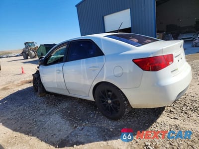 Drugie zdjęcie samochodu z przodu: 2013 KIA FORTE EX VIN:KNAFU4A27D5718298 - miniatura