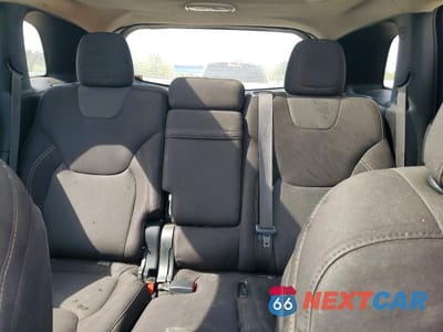 Zdjęcie 10 z 13 samochodu: 2017 JEEP CHEROKEE LATITUDE VIN:1C4PJMCB2HW606618 - miniatura