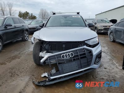 Piąte zdjęcie samochodu w środku: 2024 AUDI Q5 KOMFORT 45 VIN:WA1AAAFY4R2112624 - miniatura