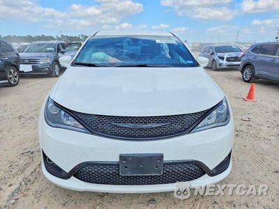 Piąte zdjęcie samochodu w środku: 2020 CHRYSLER PACIFICA TOURING VIN:2C4RC1FG3LR241795 - miniatura