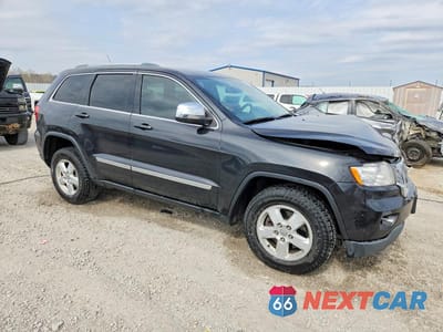 Czwarte zdjęcie samochodu z boku: 2012 JEEP GRAND CHEROKEE LAREDO VIN:1C4RJFAG1CC250076 - miniatura