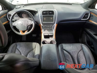 Zdjęcie 8 z 12 samochodu: 2016 LINCOLN MKX RESERVE VIN:2LMPJ6LR6GBL60648 - miniatura