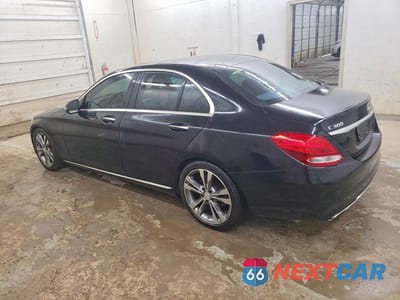 Drugie zdjęcie samochodu z przodu: 2016 MERCEDES-BENZ C 300 4MATIC VIN:55SWF4KB9GU142582 - miniatura