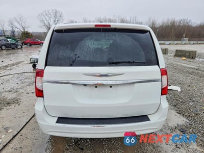 Zdjęcie 6 z 13 samochodu: 2014 CHRYSLER TOWN & COUNTRY TOURING VIN:2C4RC1BG3ER163611 - miniatura