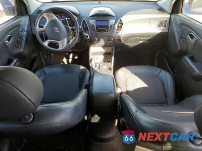 Zdjęcie 8 z 11 samochodu: 2011 HYUNDAI TUCSON GLS VIN:KM8JU3AC8BU155857 - miniatura