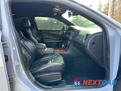Zdjęcie 6 z 10 samochodu: 2021 DODGE CHARGER SCAT PACK VIN:2C3CDXGJXMH515487 - miniatura