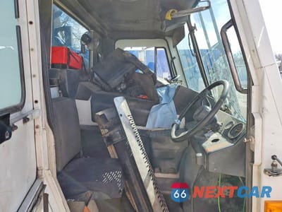 Zdjęcie 6 z 10 samochodu: 2010 MACK LEU613 REFUSE TRUCK VIN:1M2AU02C4AM003408 - miniatura