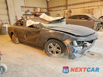 Czwarte zdjęcie samochodu z boku: 2023 DODGE CHARGER SXT VIN:2C3CDXBG9PH575888 - miniatura