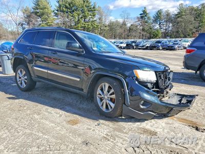 Czwarte zdjęcie samochodu z boku: 2013 JEEP GRAND CHEROKEE LAREDO VIN:1C4RJFAG5DC618695 - miniatura
