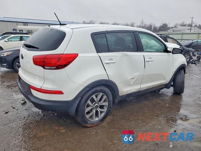 Trzecie zdjęcie samochodu z tyłu: 2014 KIA SPORTAGE LX VIN:KNDPB3AC3E7578773 - miniatura