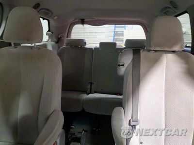 Zdjęcie 10 z 13 samochodu: 2014 TOYOTA SIENNA LE 8-PASSENGER VIN:5TDKK3DC0ES463754 - miniatura