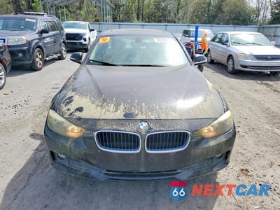 Piąte zdjęcie samochodu w środku: 2014 BMW 320 I VIN:WBA3B1G50ENS79939 - miniatura
