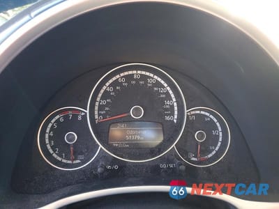 Zdjęcie 9 z 11 samochodu: 2013 VOLKSWAGEN BEETLE VIN:3VWJP7AT2DM661594 - miniatura