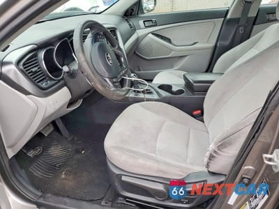 Zdjęcie 7 z 11 samochodu: 2013 KIA OPTIMA LX VIN:5XXGM4A78DG123118 - miniatura