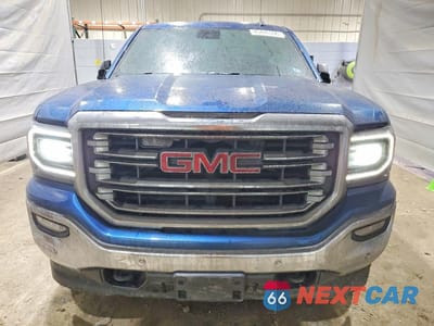 Piąte zdjęcie samochodu w środku: 2017 GMC SIERRA K1500 SLT VIN:3GTU2NEC4HG240963 - miniatura