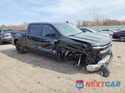 Czwarte zdjęcie samochodu z boku: 2025 CHEVROLET SILVERADO K1500 LT VIN:1GCUKDED0SZ315085 - miniatura