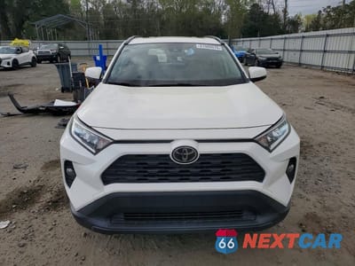 Piąte zdjęcie samochodu w środku: 2019 TOYOTA RAV4 XLE PREMIUM VIN:JTMC1RFV2KD011000 - miniatura