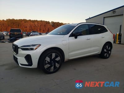 2024 VOLVO XC60 ULTIMATE YV4H60DM7R1829649 - główne zdjęcie licytacji z USA - miniatura