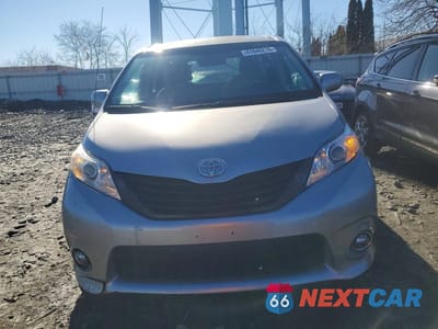 Piąte zdjęcie samochodu w środku: 2014 TOYOTA SIENNA L 7-PASSENGER VIN:5TDZK3DC8ES470014 - miniatura