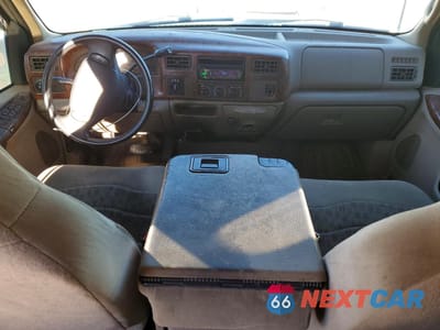 Zdjęcie 8 z 14 samochodu: 2000 FORD F350 SUPER DUTY VIN:1FTWW33F0YEE30068 - miniatura