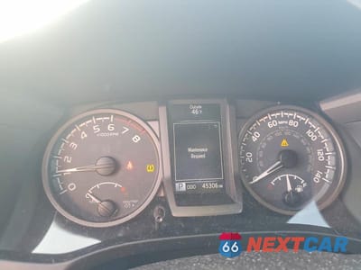 Zdjęcie 9 z 11 samochodu: 2016 TOYOTA TACOMA TRD SPORT VIN:3TMCZ5AN0GM017138 - miniatura