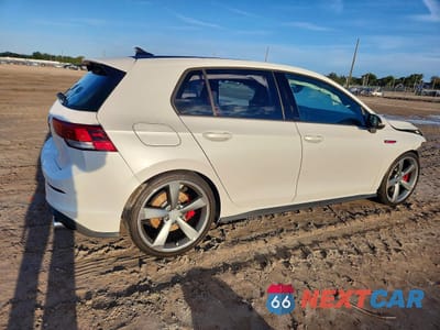 Trzecie zdjęcie samochodu z tyłu: 2023 VOLKSWAGEN GTI SE VIN:WVW3A7CD1PW166570 - miniatura