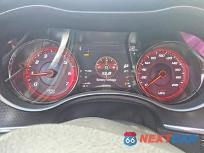 Zdjęcie 9 z 12 samochodu: 2021 DODGE CHARGER SRT HELLCAT VIN:2C3CDXL92MH601923 - miniatura