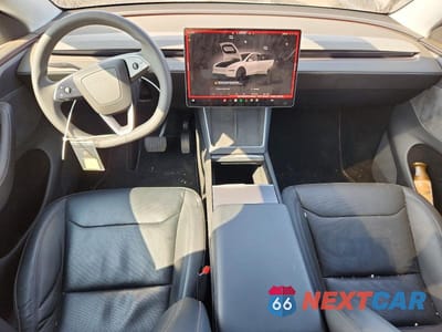 Zdjęcie 8 z 11 samochodu: 2026 TESLA MODEL Y VIN:7SAYGDED4TA415636 - miniatura
