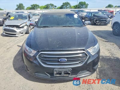 Piąte zdjęcie samochodu w środku: 2013 FORD TAURUS VIN:1FAHP2F88DG204197 - miniatura