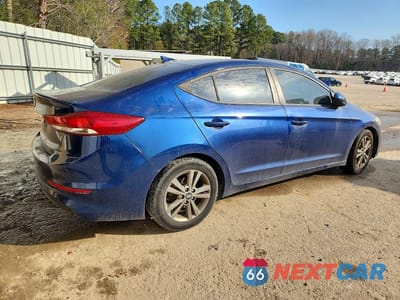 Trzecie zdjęcie samochodu z tyłu: 2018 HYUNDAI ELANTRA SEL VIN:5NPD84LF3JH333900 - miniatura