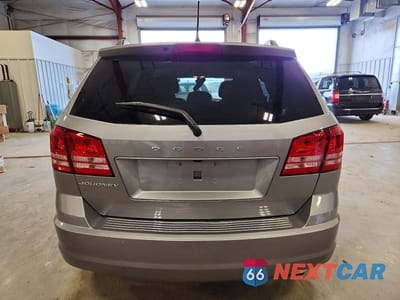 Zdjęcie 6 z 13 samochodu: 2018 DODGE JOURNEY SE VIN:3C4PDCAB9JT506922 - miniatura